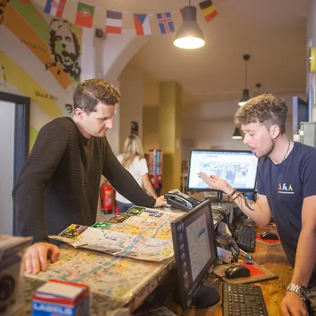 旅馆 埃什菲尔德旅舍 *