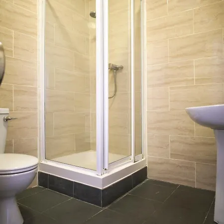 旅馆 埃什菲尔德旅舍 *