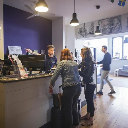 旅馆 埃什菲尔德旅舍 *