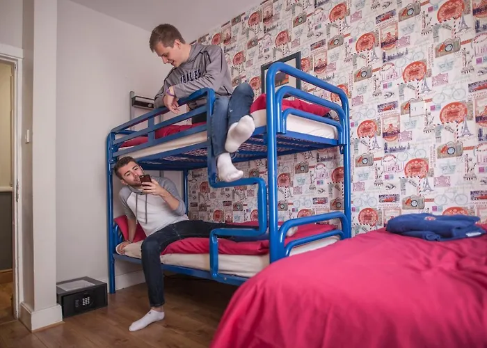 埃什菲尔德旅舍 旅馆 *