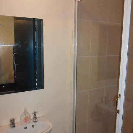 Hostel Ashfield *