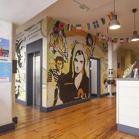 Ashfield Hostel *